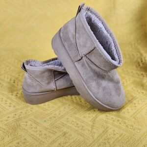 Mudd Tan Women's Slippers